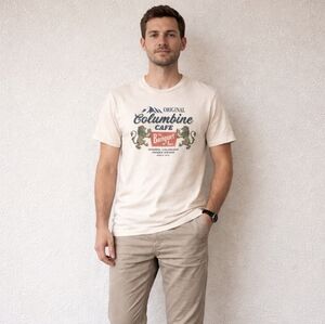 Fun retro-style men’s graphic tee - Size L